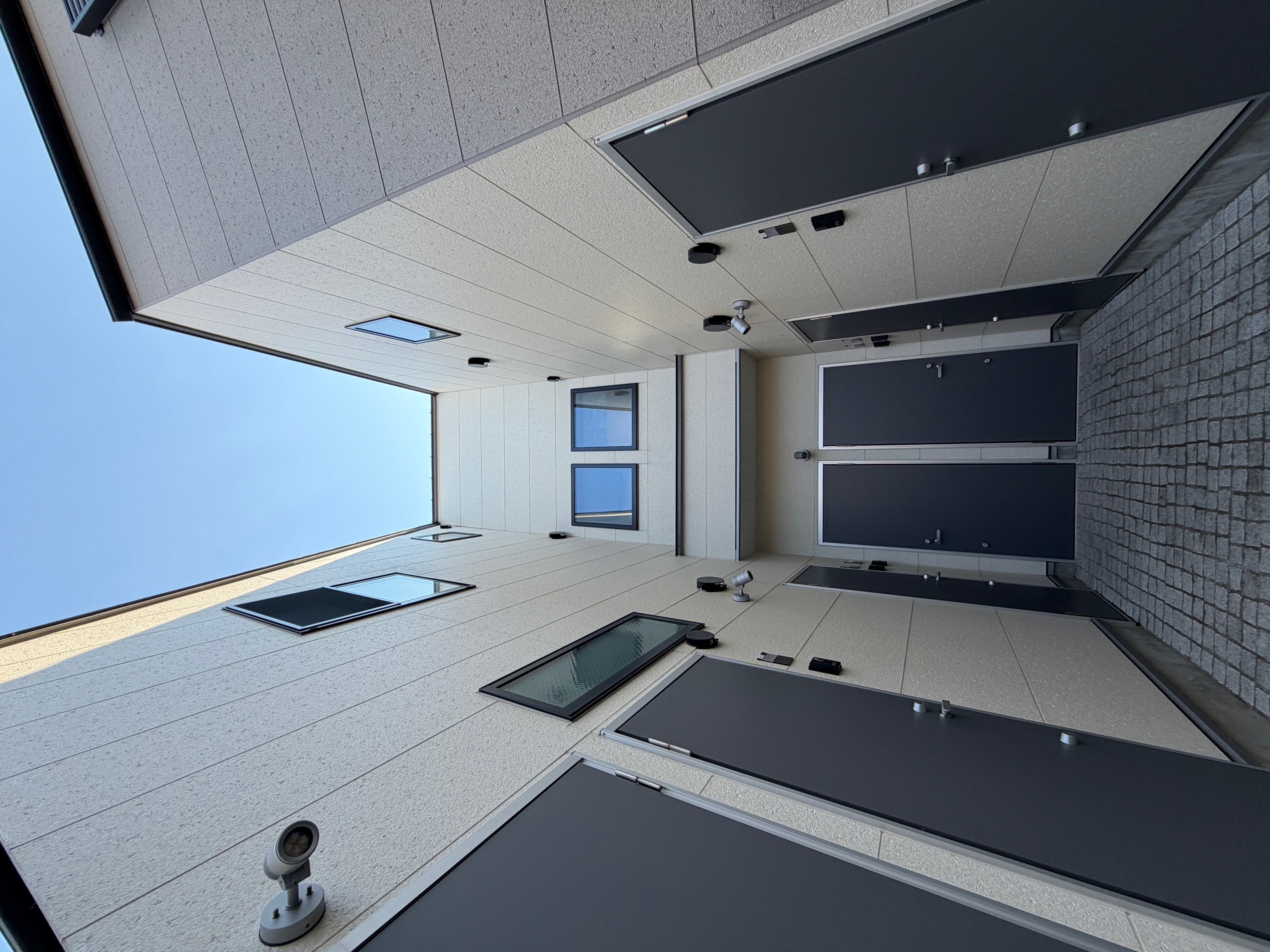 �����ؤ�����